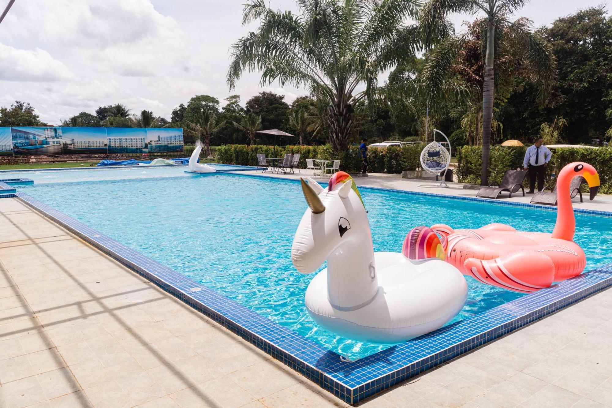 Baan Suan Khun Ta And Golf Resort Ubon Ratchathani Dış mekan fotoğraf