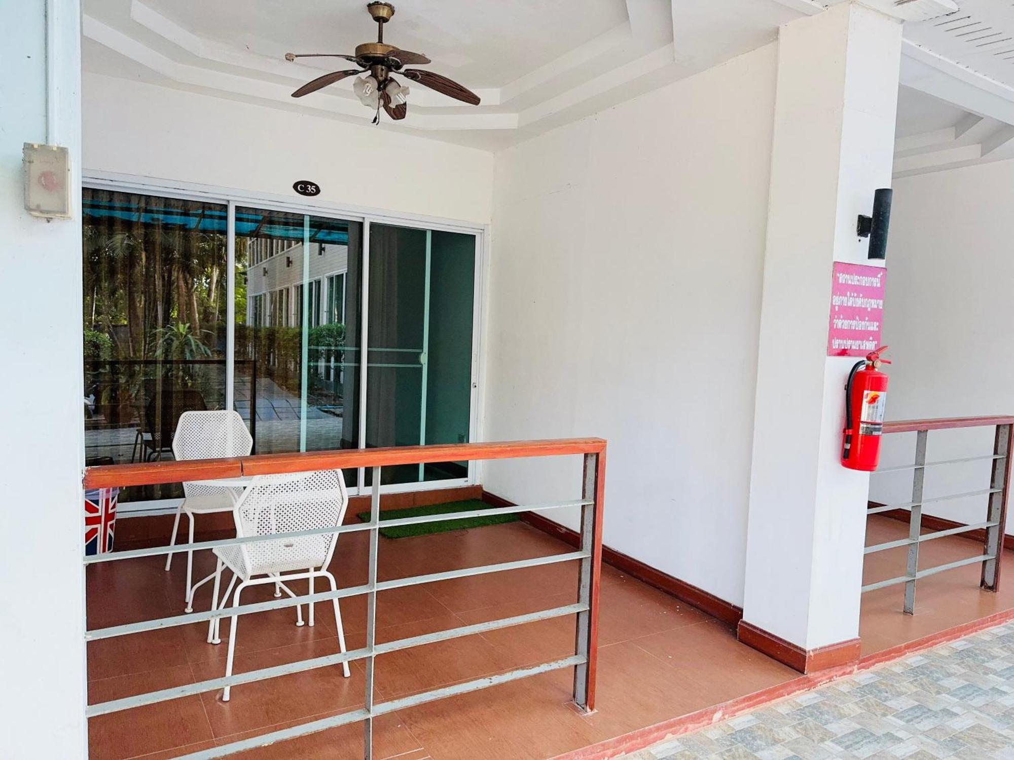 Baan Suan Khun Ta And Golf Resort Ubon Ratchathani Dış mekan fotoğraf
