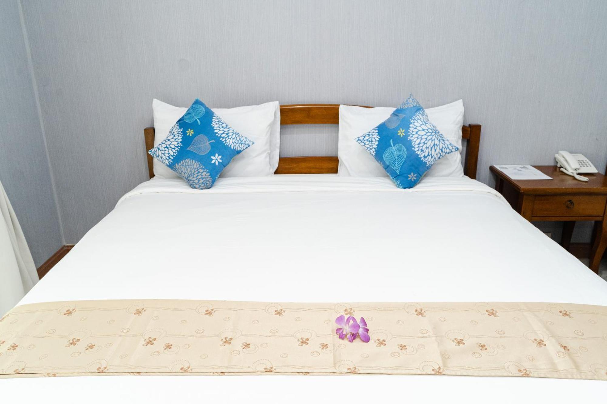 Baan Suan Khun Ta And Golf Resort Ubon Ratchathani Dış mekan fotoğraf