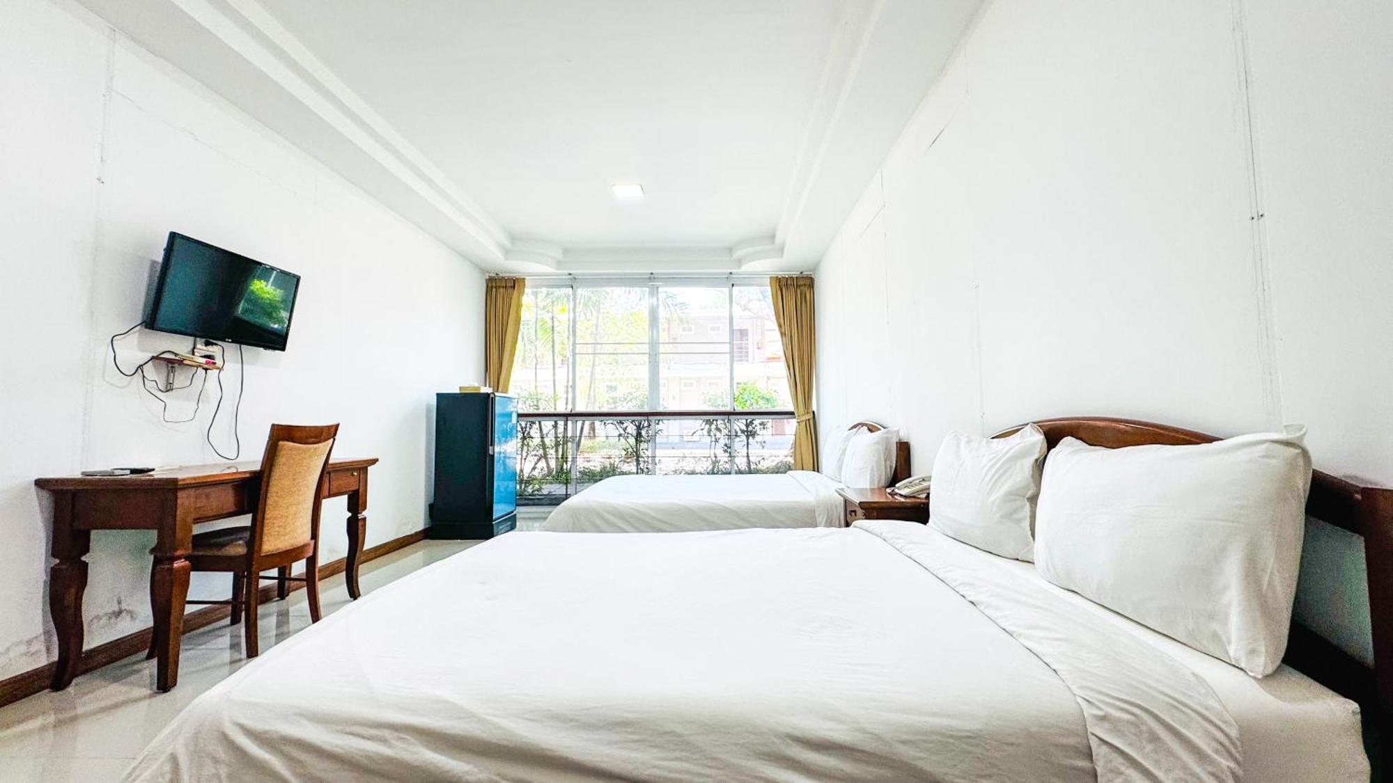 Baan Suan Khun Ta And Golf Resort Ubon Ratchathani Dış mekan fotoğraf