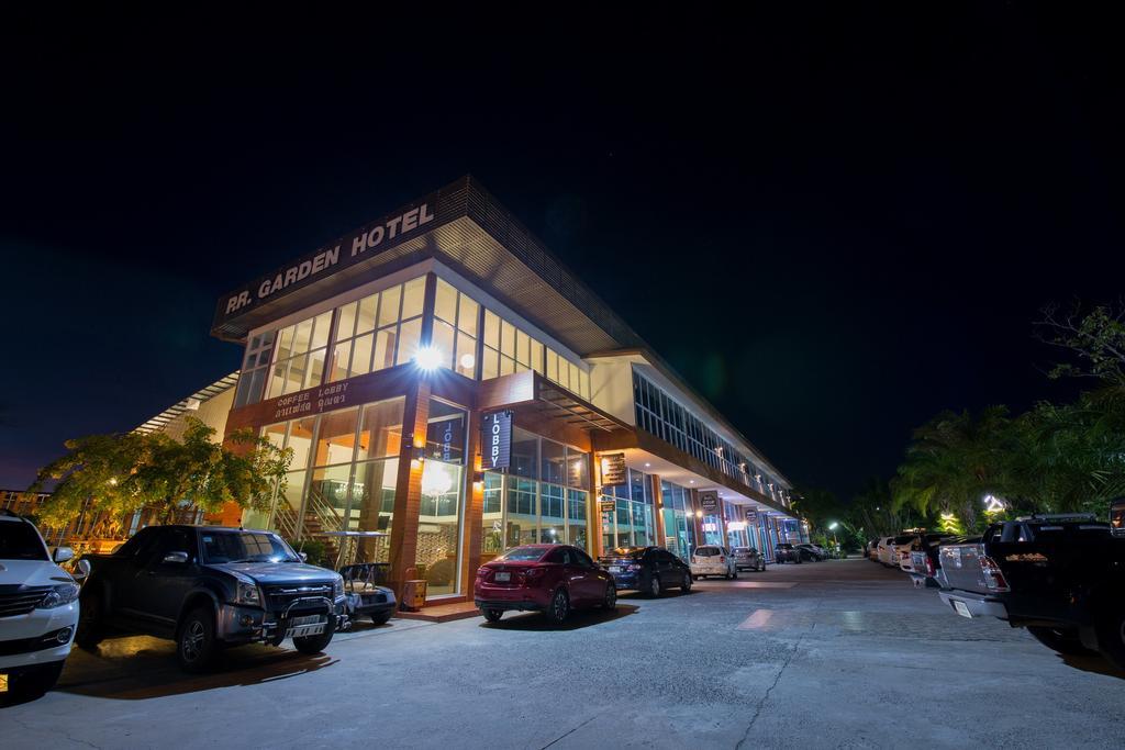 Baan Suan Khun Ta And Golf Resort Ubon Ratchathani Dış mekan fotoğraf