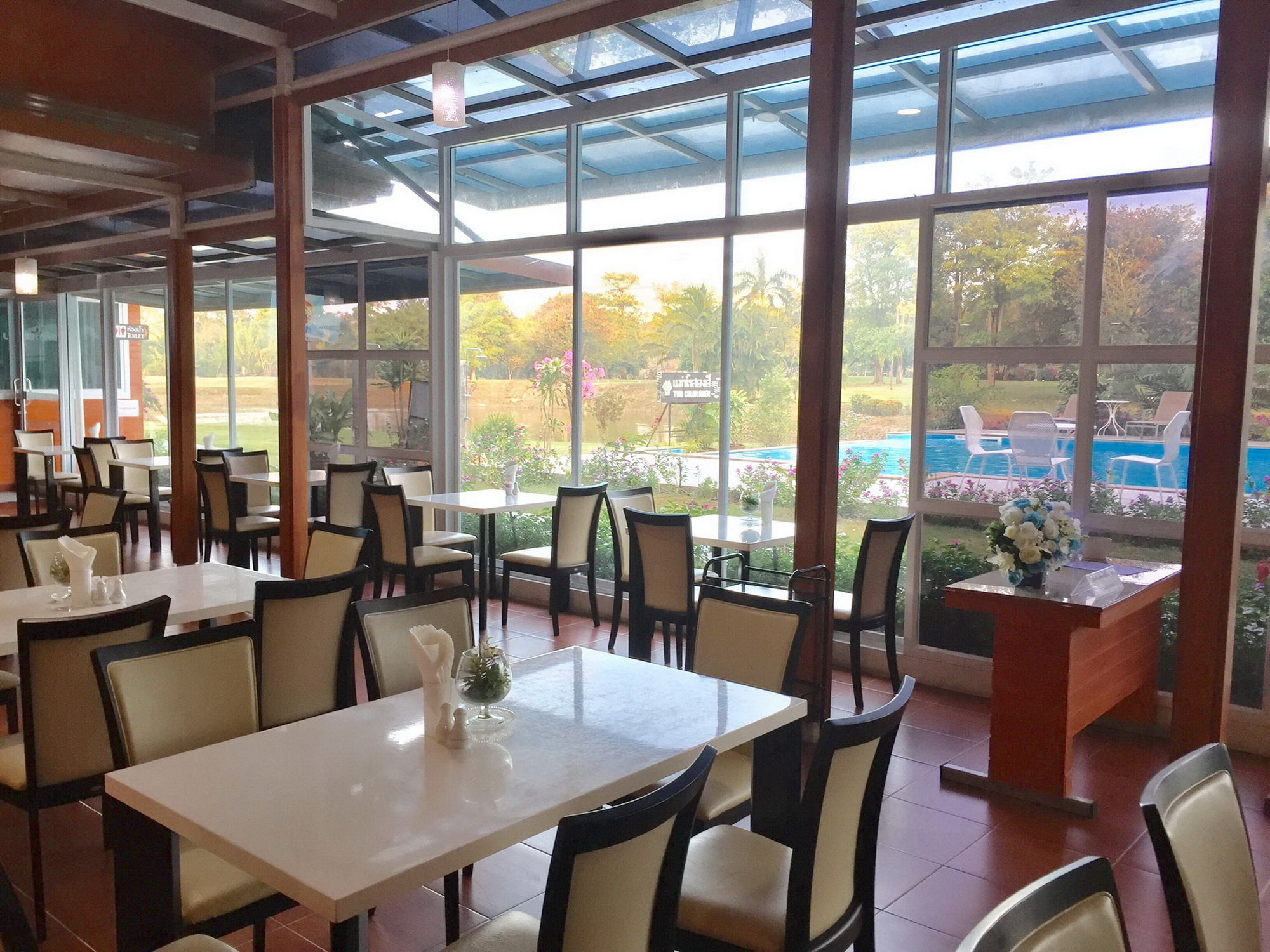 Baan Suan Khun Ta And Golf Resort Ubon Ratchathani Dış mekan fotoğraf