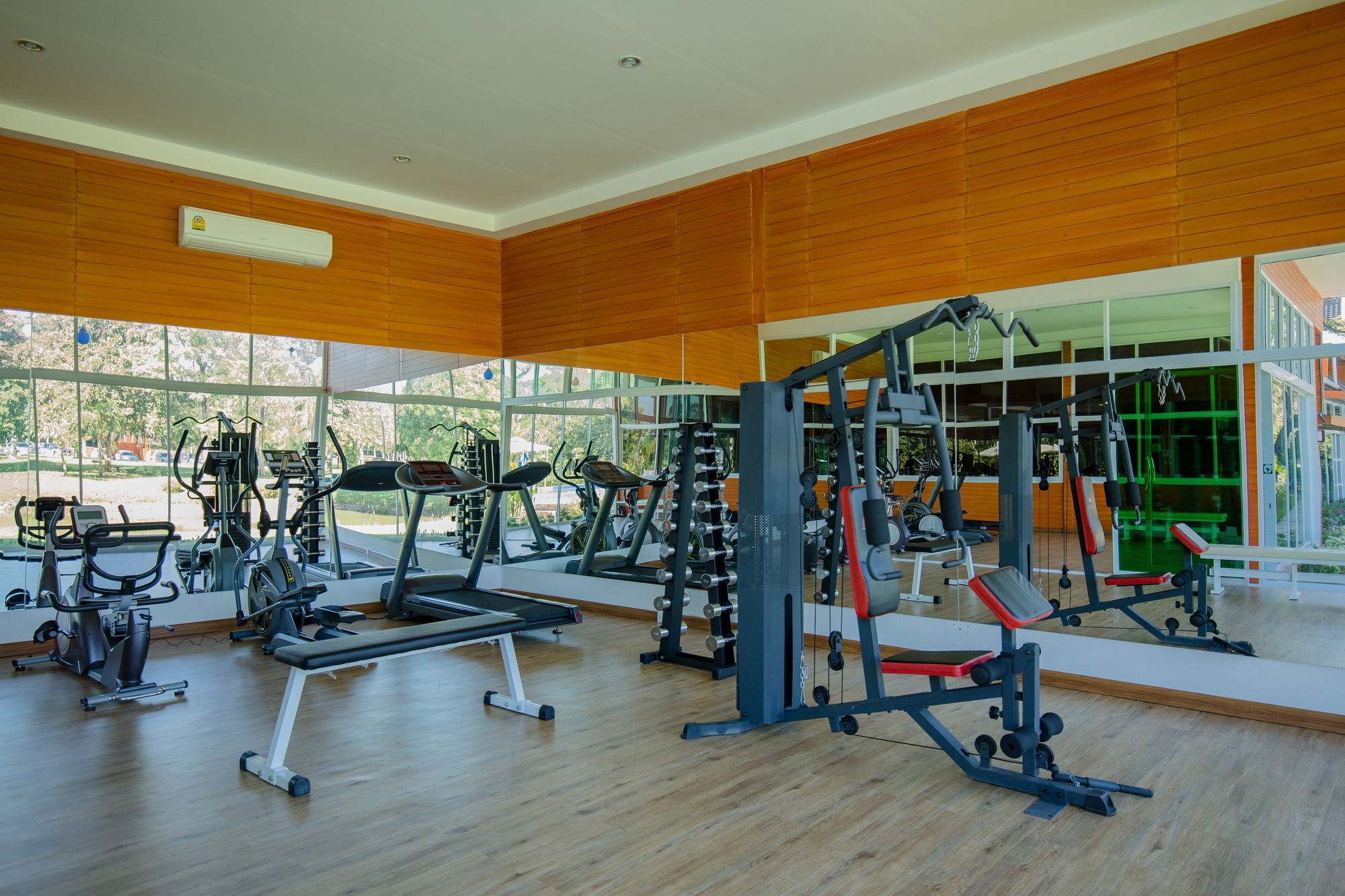 Baan Suan Khun Ta And Golf Resort Ubon Ratchathani Dış mekan fotoğraf