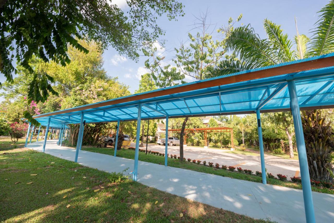 Baan Suan Khun Ta And Golf Resort Ubon Ratchathani Dış mekan fotoğraf